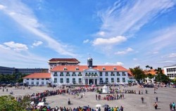 Jakarta Ancient Tour, Fatahillah Square