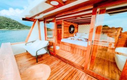 Arjuna Cabin - Balcony,Komodo Boats Charter,Gandiva Phinisi