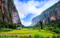 Harau Valley View,Sumatra Adventure,Grand Tour Experience 19 Days