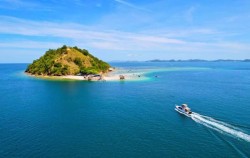 Boat 7,Komodo Boats Charter,Sunset Private Trip by Kaia Explorer Speedboat