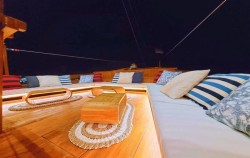 Relaxation Area,Komodo Open Trips,Open Trip Labuan Bajo 3D2N by Kanha Loka Luxury Phinisi