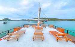 Rooftop Area,Komodo Open Trips,Open Trip Labuan Bajo 3D2N by Kanha Loka Luxury Phinisi