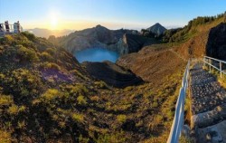 Kelimutu Lake Tour 2 Days 1 Night, Kelimutu Lake View