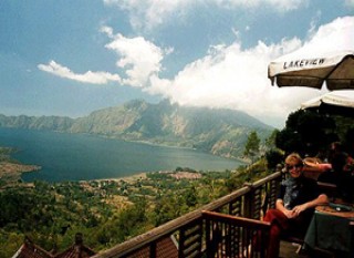 Restaurant With Mounth and Lake View