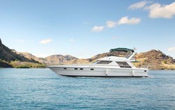 Komodo Yacht, Komodo Boats Charter, Komodo Yacht