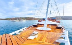 Frontdeck image, Open Trip 3D2N by Lady Grace Deluxe Phinisi, Komodo Open Trips
