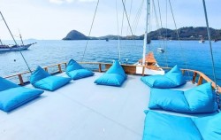 Sundeck image, Open Trip 3D2N by Lady Grace Deluxe Phinisi, Komodo Open Trips
