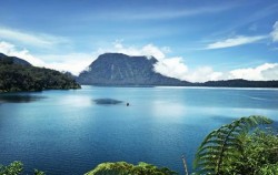 Lake Gunung Tujuh,Sumatra Adventure,Kerinci Seblat National Park Tour 6 Days 5 Nights