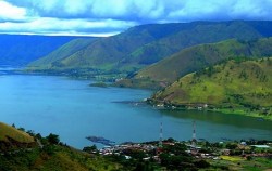 Lake Toba image, Explore Tangkahan Tour B 7 Days 6 Nights, Sumatra Adventure