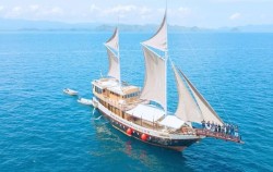 Boat image, Open Trip Komodo 3D2N by Lamborajo 2 Luxury Phinisi, Komodo Open Trips