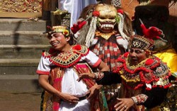 Barong and Keris Dance, Figure of Jokes