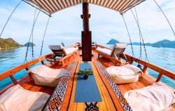 Front Deck image, Lexxy Phinisi, Komodo Boats Charter