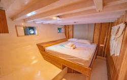 Superior Cabin image, Open Trip Labuan Bajo 3D2N by Maheswari Deluxe Phinisi, Komodo Open Trips