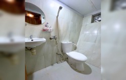 Superior Cabin - Bathroom,Komodo Boats Charter,Maipa Deapati Deluxe Phinisi Charter