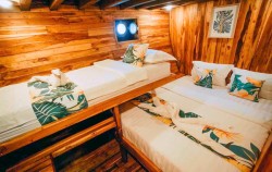 Superior Cabin 3 Pax,Komodo Open Trips,Open Trip 3D2N by Maipa Deapati Deluxe Phinisi