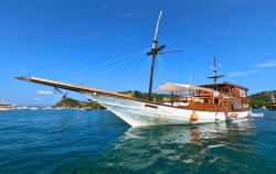 Boat image, Open Trip 3D2N by Marvelous Deluxe Phinisi, Komodo Open Trips