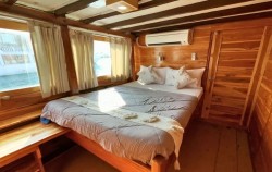 Private Cabin image, Marvelous Deluxe Phinisi, Komodo Boats Charter