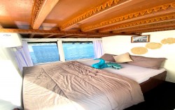 Open Trip 3D2N by King Cirox Superior Phinisi, Komodo Open Trips, Master Cabin