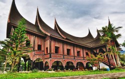 Minangkabau Traditional House image, North Sumatra Special Tour 14 Days 13 Nights, Sumatra Adventure