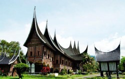 Minangkabau Traditional House,Sumatra Adventure,Exotic Nature Sumatra Tour 14 Days