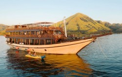 Boat,Komodo Open Trips,Open Trip Komodo 3D2N by Ocean Pro Luxury Phinisi