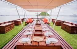 Dining Area Outdoor image, Open Trip Komodo 3D2N by Ocean Pro Luxury Phinisi, Komodo Open Trips