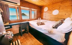 Ocean Double Cabin,Komodo Open Trips,Open Trip Komodo 3D2N by Ocean Pro Luxury Phinisi