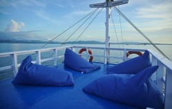 Sundeck image, Osiana Alo Liveaboard Private Trips, Komodo Boats Charter