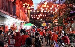 Trails of China Town, Petak Sembilan Tour