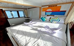 Bali Cabin,Komodo Boats Charter,Private Trip by Princess Nabila Deluxe Phinisi