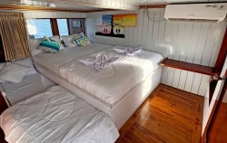 Flores Cabin,Komodo Boats Charter,Private Trip by Princess Nabila Deluxe Phinisi