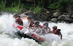 North Sumatra Special Tour 14 Days 13 Nights, White Water Rafting