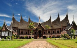 Rumah Gadang,Sumatra Adventure,Minangkabau Tour 4 Days 3 Nights