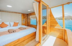 VIP Cabin,Komodo Open Trips,Open Trip 3D2N by Segara Deluxe Phinisi