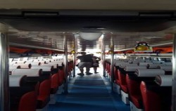 Sekar Jaya Fast Boat - Lembongan , Sekar Jaya Inside