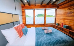 Deluxe Ocean View,Komodo Open Trips,Open Trip Komodo 2D1N by Senada Luxury Phinisi