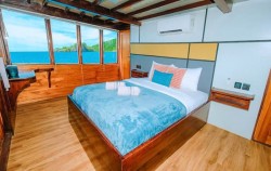 Open Trip Komodo 2D1N by Senada Luxury Phinisi, Panoramic Suites Balcony