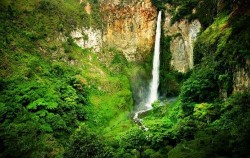 Sipiso-Piso Waterfall,Sumatra Adventure,Great Sumatra Adventure 16 Days