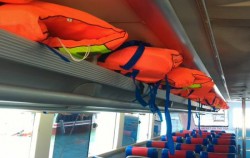 Life Jackets,Lembongan Fast boats,Sri Rejeki Express