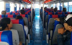 Boat Passengers image, Sri Rejeki Express, Lembongan Fast boats