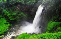 Telun Berasap Waterfall,Sumatra Adventure,Kerinci Seblat National Park Tour 6 Days 5 Nights