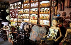 Yogja Selayang Pandang 5 Days 4 Nights, Triwindu Antique Market