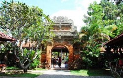 One Day Tour with Spa Treatment, Ubud Palace