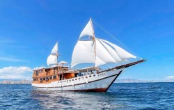 Open Trip 3D2N Komodo by Vinca Voyages, Boat 3