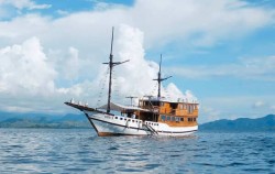 Open Trip 3D2N Komodo by Vinca Voyages, Boat 5