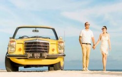 Yellow Mercedes Benz Classic image, Bali Classic Vintage Car, Bali Car Charter