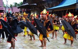 Nias Island Tour 4 Days 3 Nights, War Dance