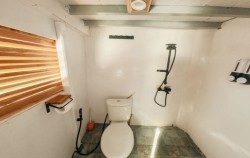 Deluxe Cabin - Bathroom,Komodo Open Trips,Open Trip Labuan Bajo 3D2N by Yukai Deluxe Phinisi