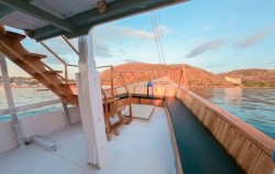 Open Trip Labuan Bajo 3D2N by Yukai Deluxe Phinisi, Main Deck