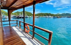 Chill Area image, Zada Hela Superior Phinisi Charter, Komodo Boats Charter